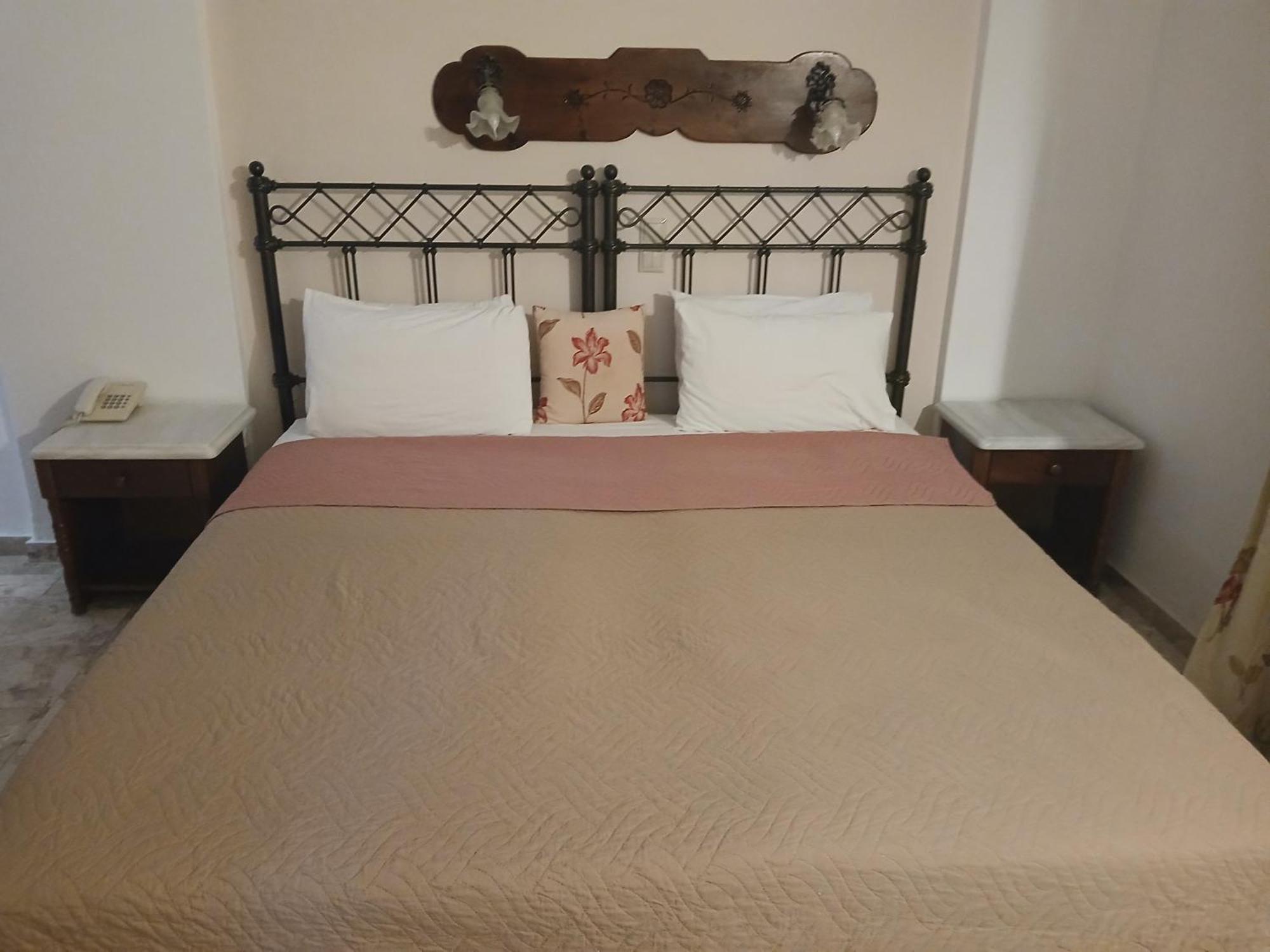 Hotel Villa Orsa Скиатос Екстериор снимка