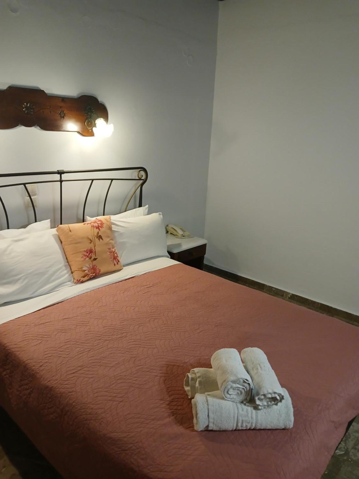 Hotel Villa Orsa Скиатос Екстериор снимка